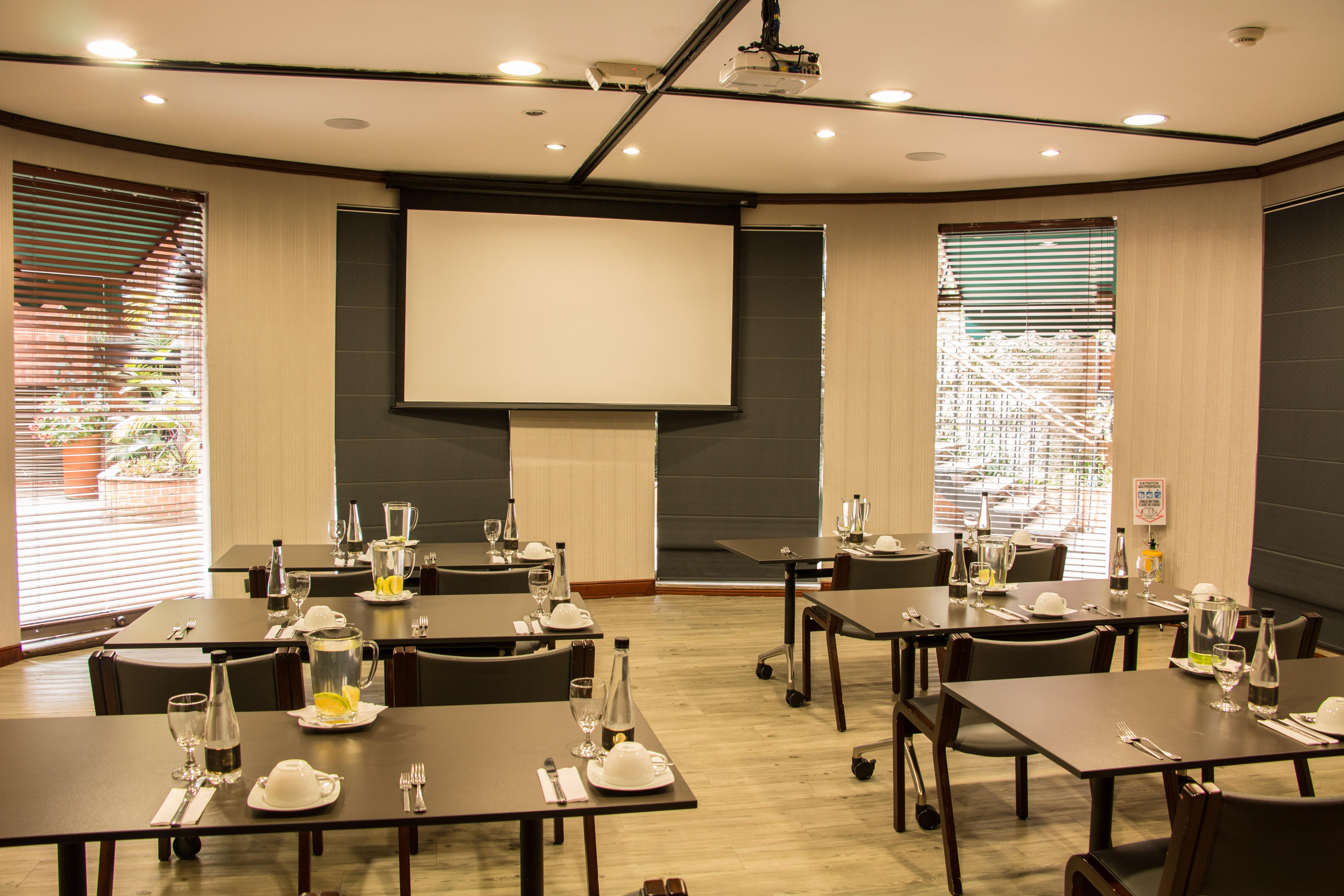 Hotel Park10 Medellín Eksteriør billede The meeting room